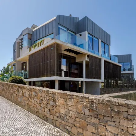 Pink House Santa Cruz * A dos Cunhados