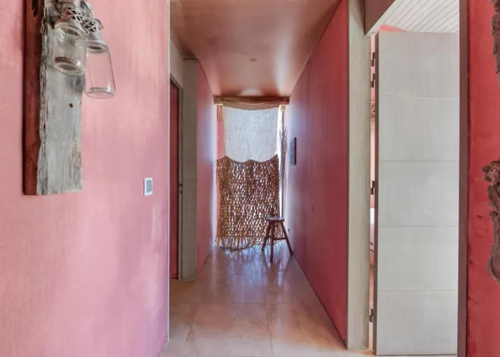 Pink House Santa Cruz * Aldeia dos Cunhados